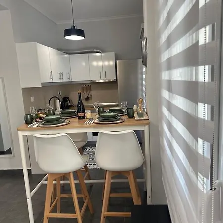 M Appartement Peraía